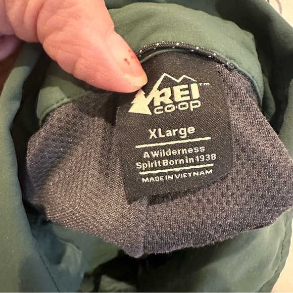 REI Green Wilderness Outdoorsy Button Down Shirt XL - Picture 8 of 10